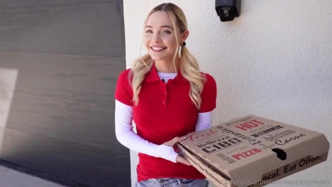 Piper's Pizza Delivery Turns Into Hot Fun